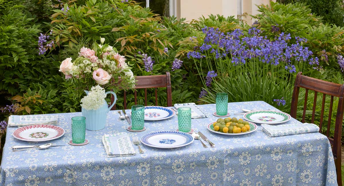 Tablecloths & Napkins